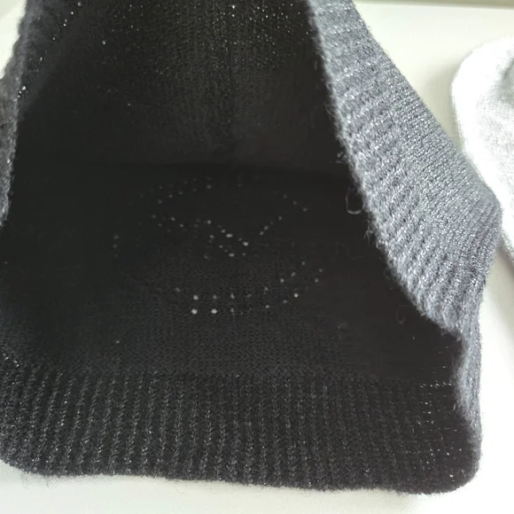 Michael Kors, Beanie Hats, Black and Silver, New With Tags - Picture 8 of 11